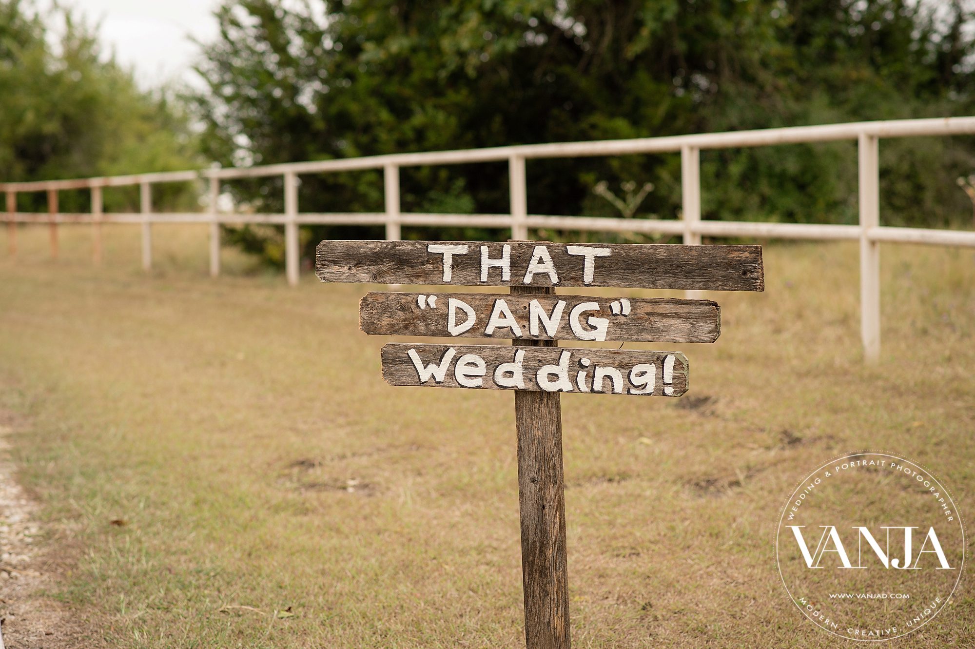 cleburne-outdoor-texas-ranch-wedding-photographer-01